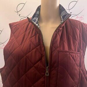 Weatherproof Burgundy Puffer Sleeveless Vest. Size Large. Flannel Lining. B36